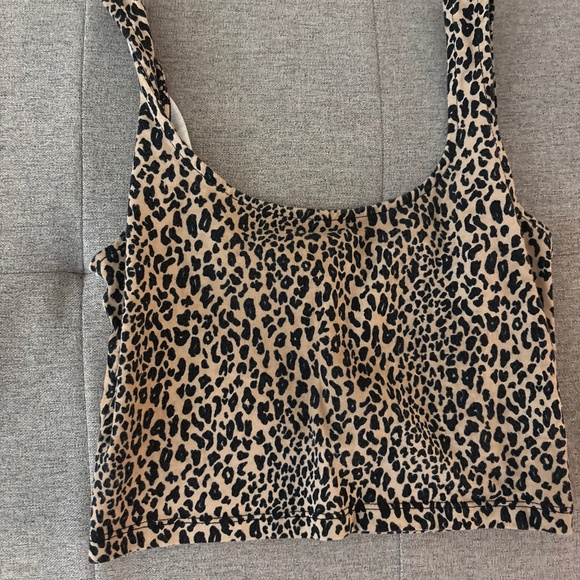 Forever 21 Tops - Leopard print tank top